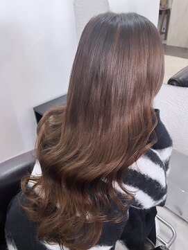 ラビス(Lovis) ハッシュカット/フルバング/似合わせカット/レッドブラウン