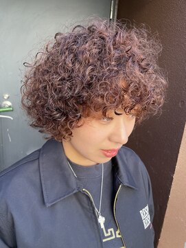 ナループロアオハナ(Nalu pu loa ohana) プードルパーマ/ハードパーマ/オレンジヘア/くるくるパーマ/原宿