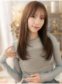 ニュアンスカラー小顔ロングレイヤーカット
