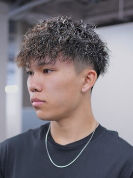 スラッシュ(SLASH) 波巻きパーマ/スパイラルパーマ/ツイストスパイラル/姫路