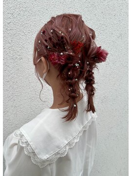 チトセ 遠石(CHITOSE) ピンクヘア×ツイン編みおろし