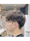 ツーブロック束感モテる髪型シークレットパーマ韓国マッシュ