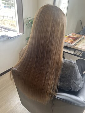 コアフィールフィス(COIFFURE fils) 《見附　今町》M3D ハイトーン　スーパーロング