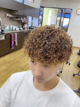 バーバー タカバタ 福井(Barber TAKABATA) スペインカール/イメチェン/スパイキーショート／フェザーパーマ