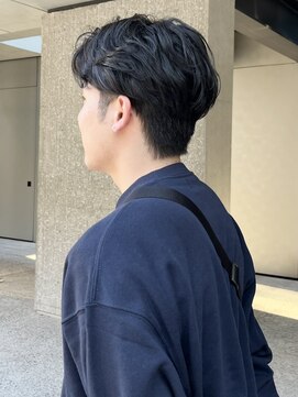 ローネス(LONESS) 韓国風センターパートでトレンドを抑えた簡単スタイリングヘアに