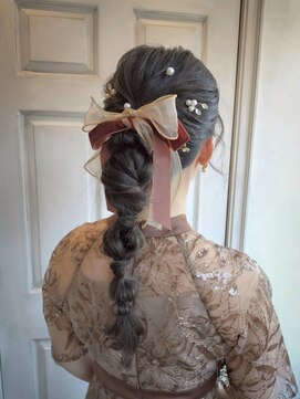 アロマ ヘアー ルーム 新宿3号店(AROMA hair room) 玉ねぎヘア　リボンヘアアレンジ　ヘアセット