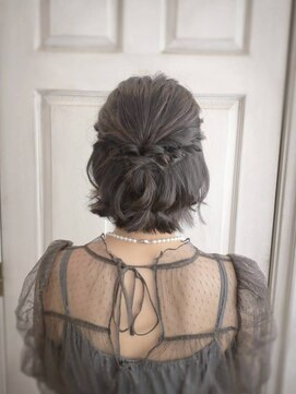 アロマ ヘアー ルーム 新宿3号店(AROMA hair room) 編み込みハーフアップ/ショートアレンジ/華やかスタイル