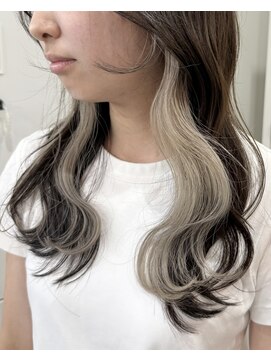 サクラ 岐阜(SAKURA) 結んで簡単に隠せるバレないインナーカラーホワイトベージュ