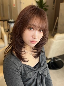 オムニス 表参道(Omnis) ざくざくレイヤーハッシュカットミディアムレイヤーバタフライ