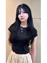 ベル 新宿(Belle)&nbsp;ブルーブラック×ハイレイヤーカット　 担当 水島　侑理