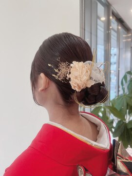 ヴィサージュプラス(VISAGE plus) 成人式　着物ヘア　タイトシニョン