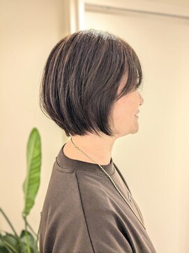 アットティー 金沢八景(at tee...) 丸みショート/白髪ぼかしハイライト/40代/50代/60代/金沢八景