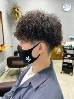 リット×ベリエ(Lit.×belier)&nbsp;ツイストスパイラルパーマ波巻きスパイラル刈り上げマッシュ