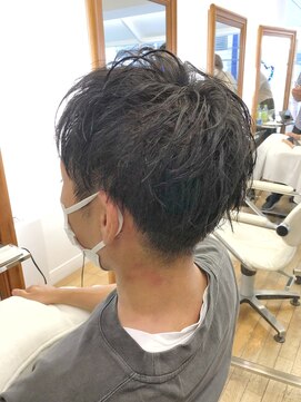 ヘッズ 本八幡店(HEADS) MEN'S HAIR センターパート ツイストスパイラル コンマヘア