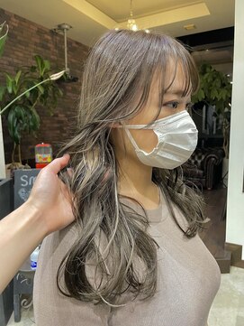 アールトゥーヘアー(art To Hair) インナーカラー/ホワイトインナー/ロング