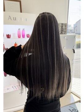 デザイン フォー ヘアー グランツ プロデュース バイ ヒス(Design for hair GRAnt'z) ホワイトハイライトカラー