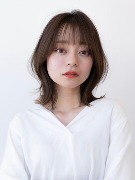 イオ 本厚木(io) 20代30代レイヤーボブ外ハネミディアムナチュラルカラー小顔