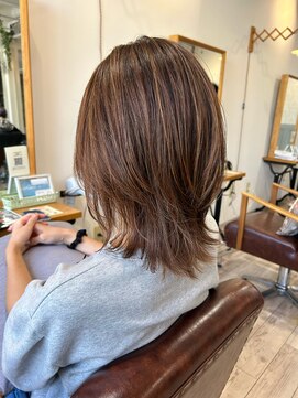 セライロ 千葉(celilo) ミディアムレイヤー　【大木】