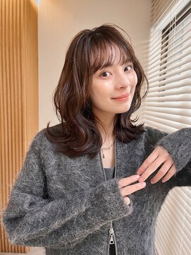 ロンドプロフィール 浦和(Lond profil) 前髪カット顔まわりくびれレイヤー外ハネミディ