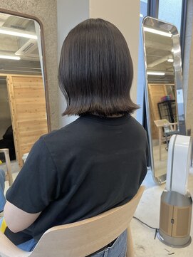 シロ 大名2号店(SiLO) 透明感グレージュ×大人ボブ