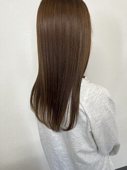 思わず触りたくなるうるツヤ髪☆高い技術と心地よいプライベート空間で特別なひとときをお過ごしください♪