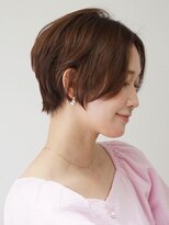 シルフィ(sylph) ナチュラルな髪色と自然なフォルムのリップラインボブ◎白髪染め