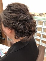 ネオリーブクレア 綱島店(Neolive Krea) 大人可愛いアレンジ くるりんぱ シニョン なみなみ