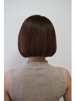 ディスオモテサンドウ 表参道(This OMOTESANDO)&nbsp;テリちゃん風小顔ミニボブスタイル★ナチュラルツヤ感カラー