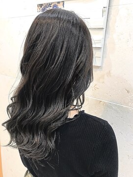 ティンク 天神(Tink) アディクシーカラー×マットグレージュ