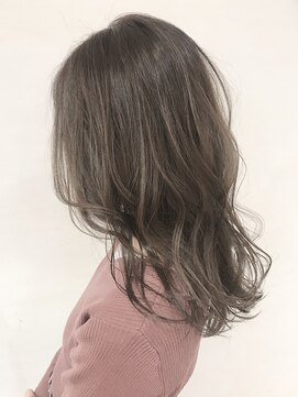 ブルー(BLUE) 【Blue】#小顔レイヤーロング#ラベンダーグレージュ