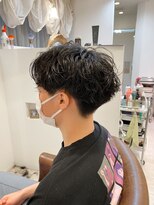 リタ(Lita)&nbsp;マッシュ　センター分け　スパイラルパーマ