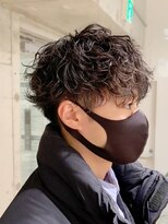 ライラ(Lyla)&nbsp;guest hair ハイウェイト前下がりスパイラルマッシュ