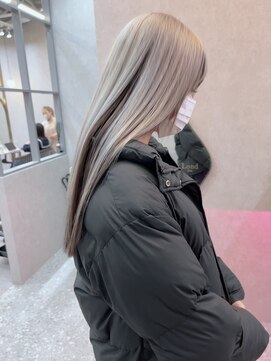 ロンド レア 天神大名店(Lond Le’a) ダブルカラー/インナーカラー/イヤリングカラー/顔まわり/ボブ