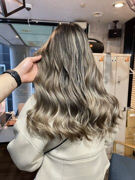 ラフ(LAFF) #黒髪#ボブルフ#ネビージュ#小顔#ワンレン