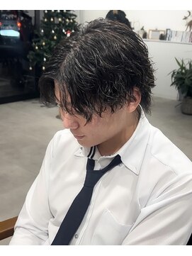 リベイル(LIVEIL) メンズ　パーマスタイル