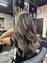 ラピス 大阪心斎橋店(Lapis)&nbsp;エクステで作る海外風ハイライト