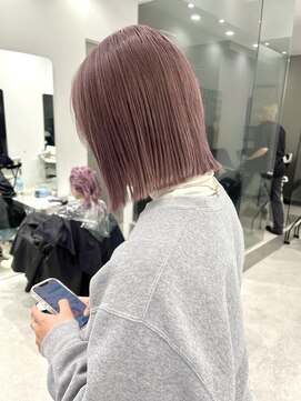 イリ(iLi) 【iLi×REN】ピンクグレージュ/ボブ