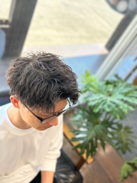 ヘアーワークス ボナ(HAIR WORKS bona.) 夏の王道ツイスパアップバング 清潔感ヘアスタイル