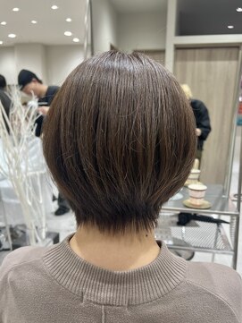 アッドバイケンジ(Add.. by KENJE) 良い感じの丸みショート　【戸塚/戸塚駅】