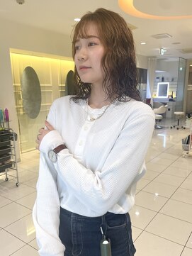 ヤヨイブレインズフェアリー(YAYOI BRAINS fairy) 大人フェミニンパーマスタイル