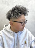ツイストパーマ/ホワイトメッシュ/フェードショート