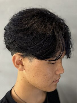 バース バイ ハピネス(BIRTH by happiness) ツイストスパイラルパーマツイストパーマメンズマッシュパーマ