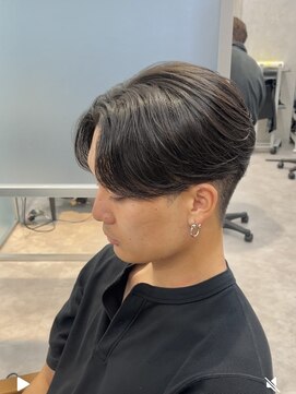 ジーナ 天神(Zina) 【Zina】メンズ/韓国/センターパート/縮毛矯正/福岡/天神/大名