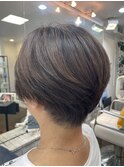 ショートボブ