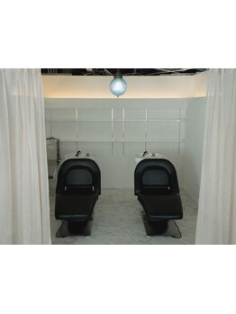 癒しと至福の時間を◎日頃の疲れをヘッドスパで癒しながら、頭皮から健康的に美しい髪を育む！