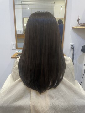 【レイヤー】【ストレート】艶感オリーブグレージュ