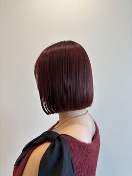 エルレ(Elure) 推し色!切りっぱなしボブ
