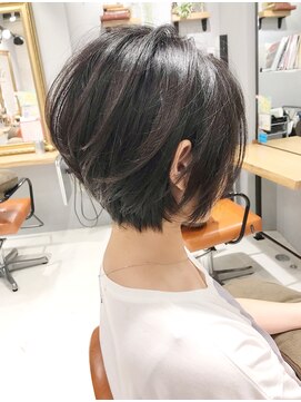 ミッシェル アフロート(michelle afloat) 20代30代40代50代ラウンドCカーブカット×くびれショート