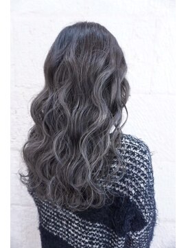 ラフューネ(Raffune) グレージュ/グレーベージュ/アッシュブラック/グレージュカラー