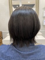 レヴィア(revia)&nbsp;#寒色系ショート、イヤリングカラープラス[水戸/髪質改善]